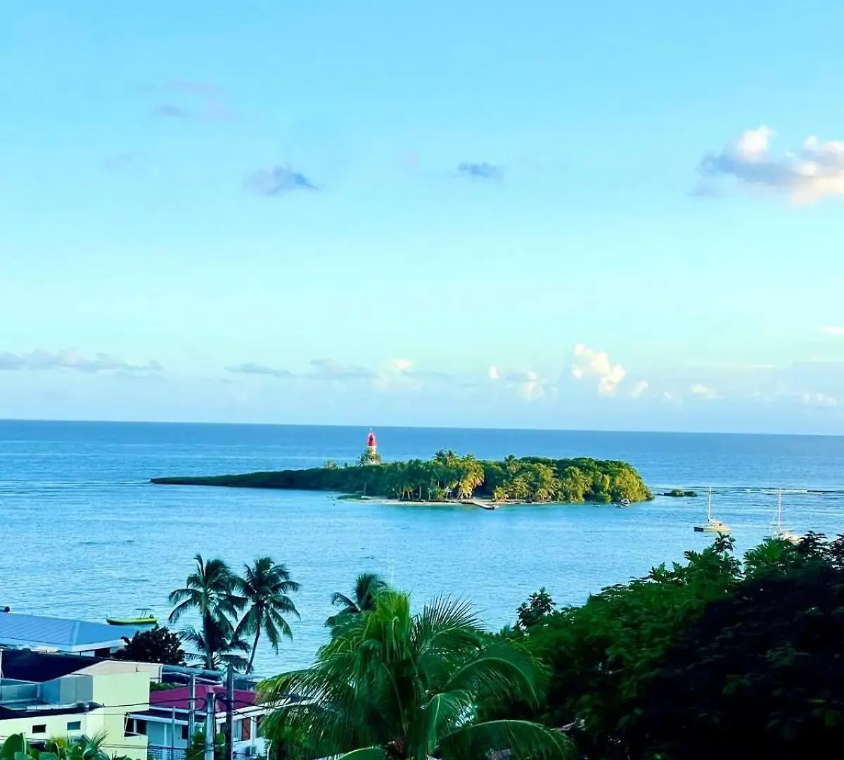 Beau Studio- Vue Mer- Plage A Pied Le Gosier